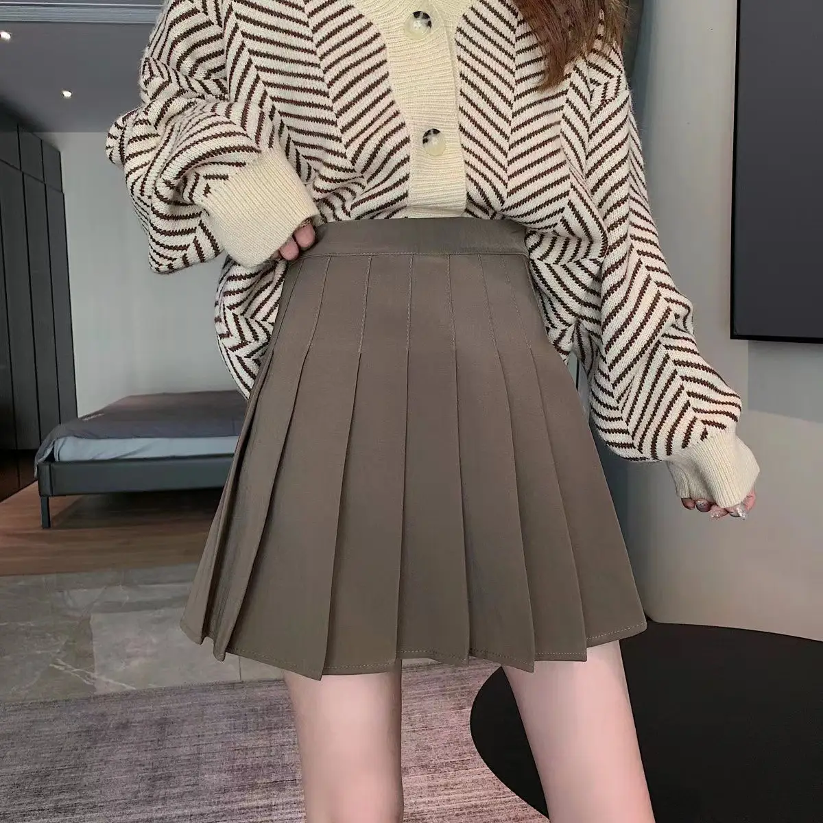 Women Pleated Skirt Large Solid Color Korean Style - Image 9