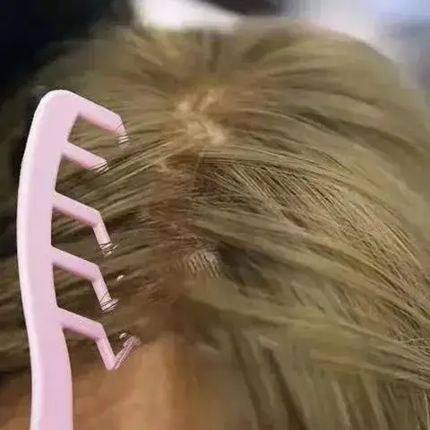 Z-shaped Hair Comb for Bangs & Seams - Image 7
