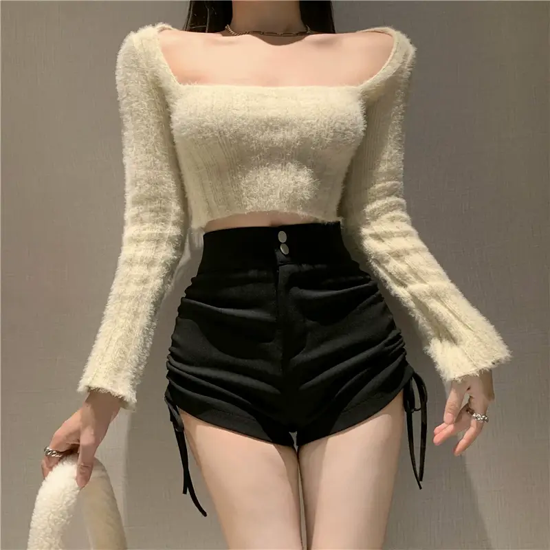 Women Black Drawstring Pleated Shorts — feature 11