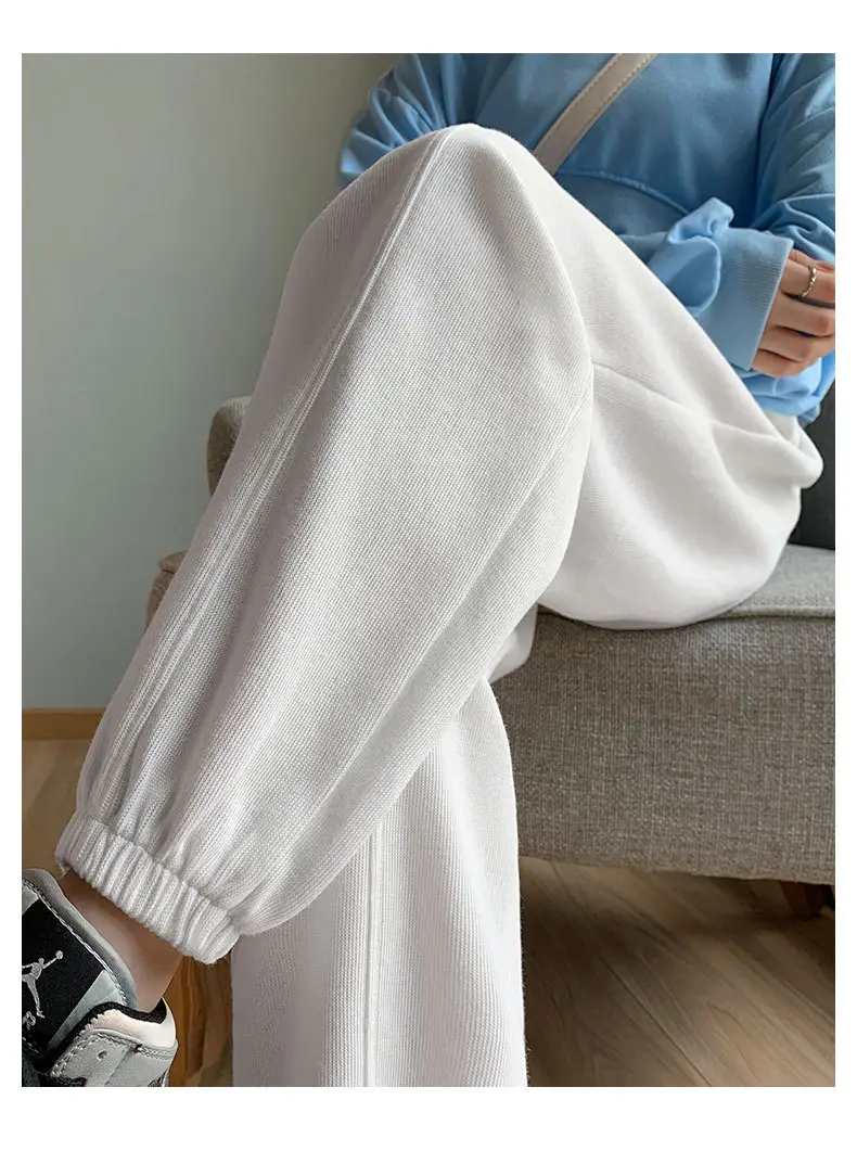 Women Gray Fleece Sweatpants Fall Winter Slimming Joggers — feature 24