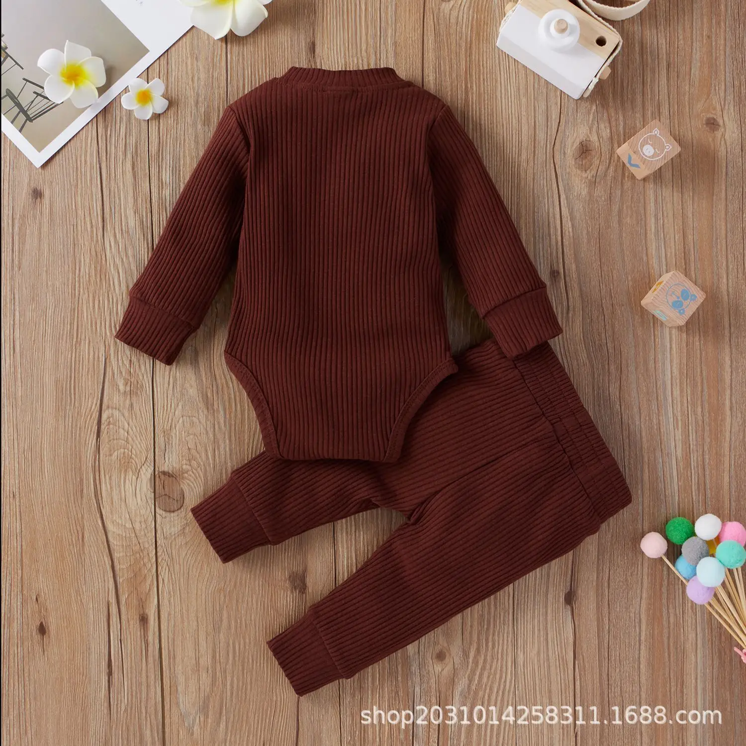 2022 Boys & Girls Grey Waffle Knit Pajama Set — feature 75