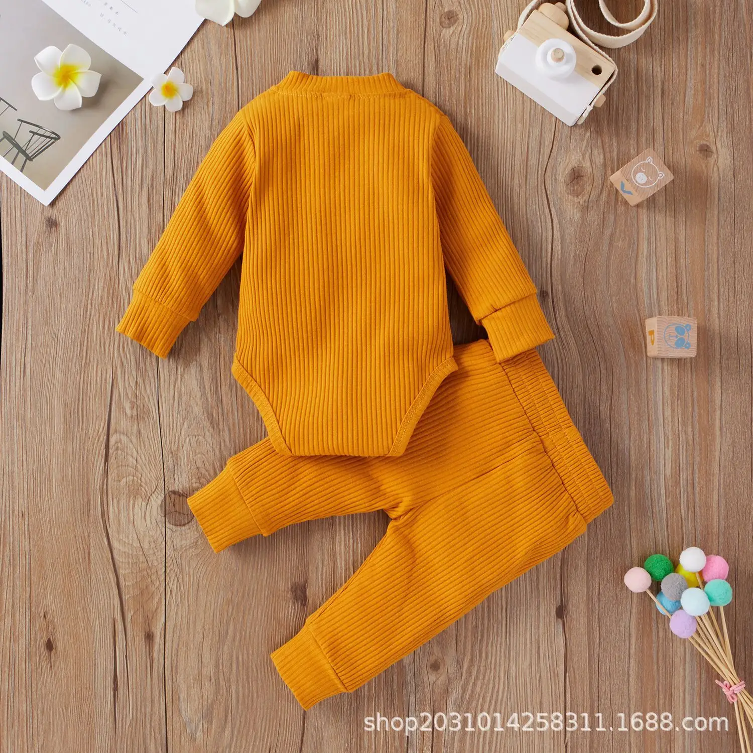 2022 Boys & Girls Grey Waffle Knit Pajama Set — feature 77