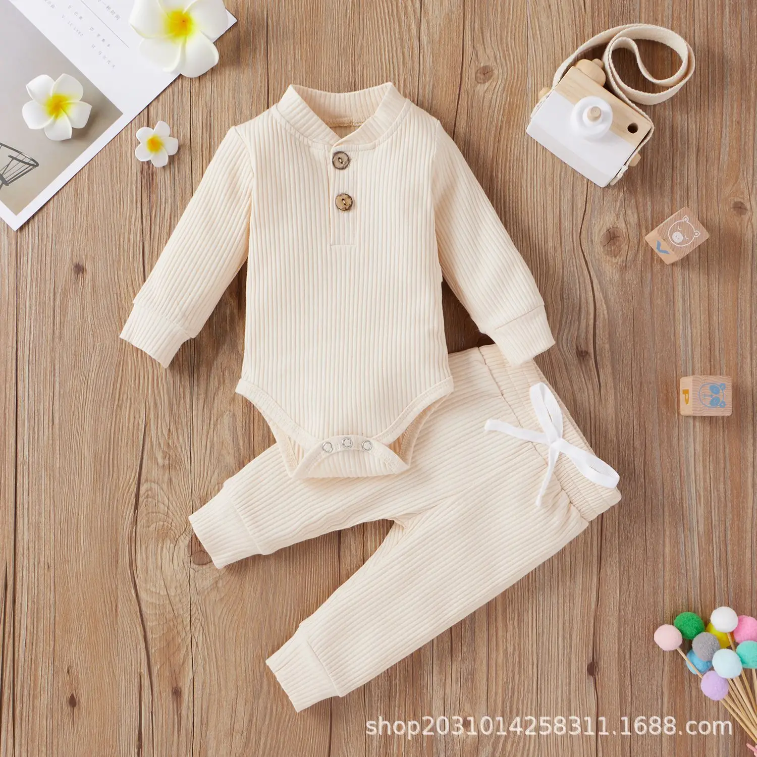 2022 Boys & Girls Grey Waffle Knit Pajama Set — feature 78