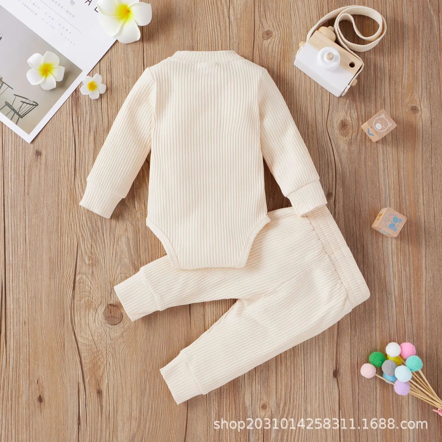 2022 Boys & Girls Grey Waffle Knit Pajama Set — feature 79