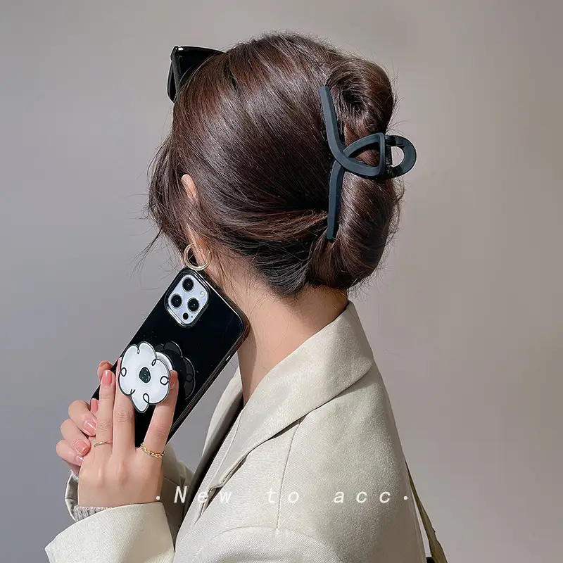 Green Cross Hair Grip Clip for Women - Image 33