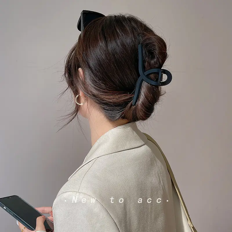 Green Cross Hair Grip Clip for Women - Image 34