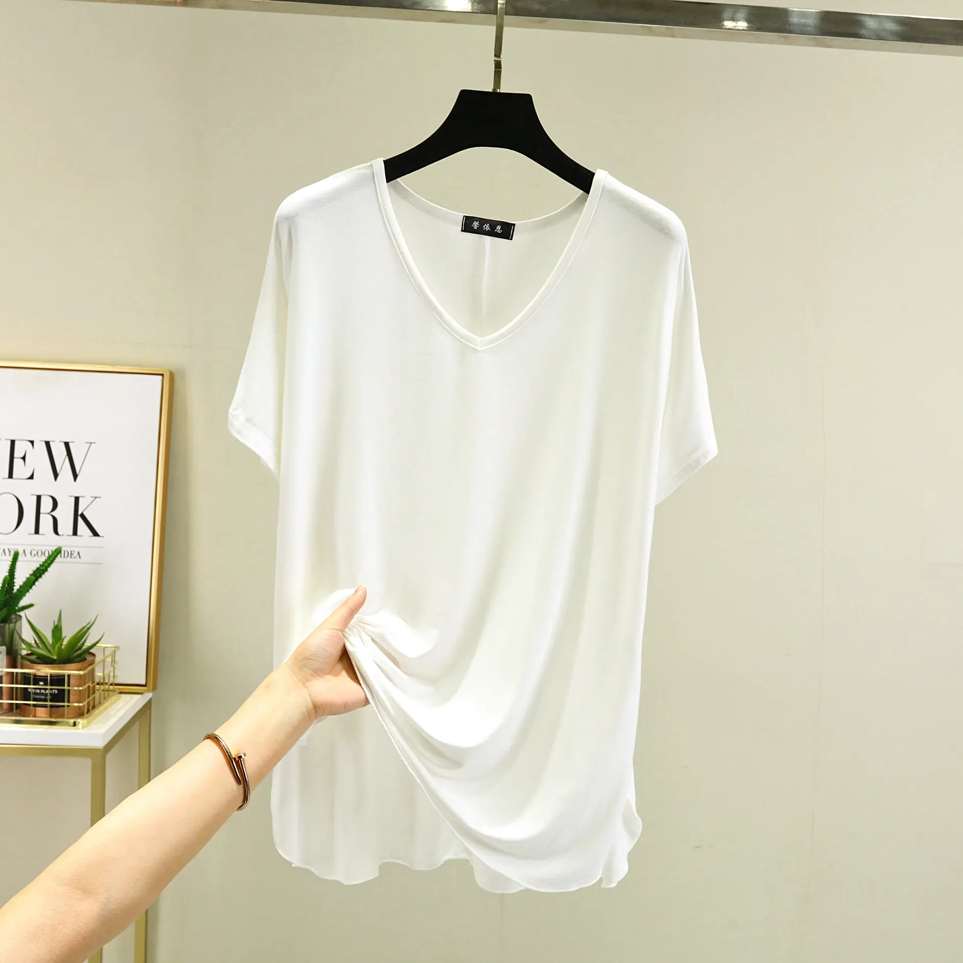 Women's Brown V-Neck Loose T-Shirt Short Sleeve - Image 3