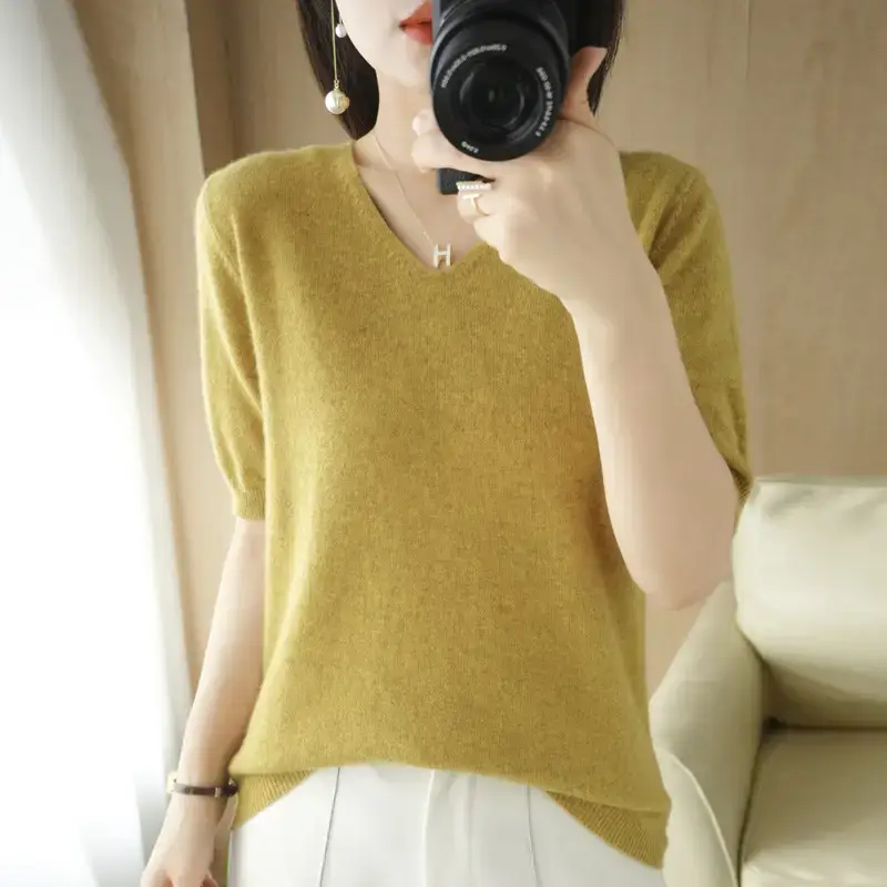 Blue V-Neck Knitted Women's Short Sleeve Pullover - Image 5