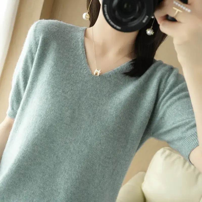 Blue V-Neck Knitted Women's Short Sleeve Pullover - Image 9