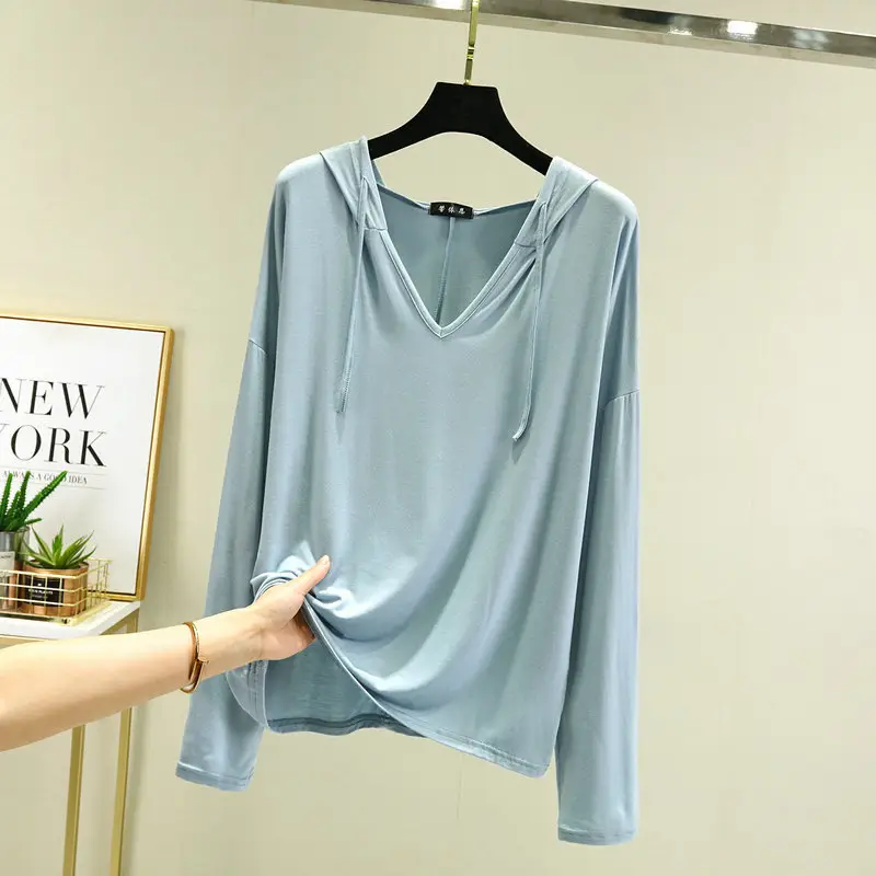 Women Long Sleeve V Neck T-Shirt Light Blue Large - Image 31