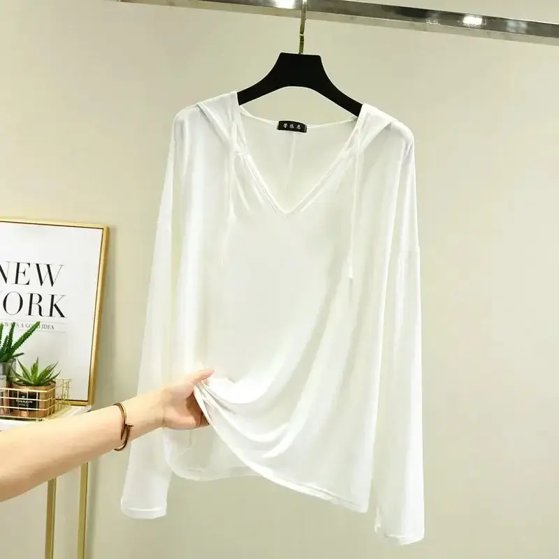 Women Long Sleeve V Neck T-Shirt Light Blue Large - Image 9