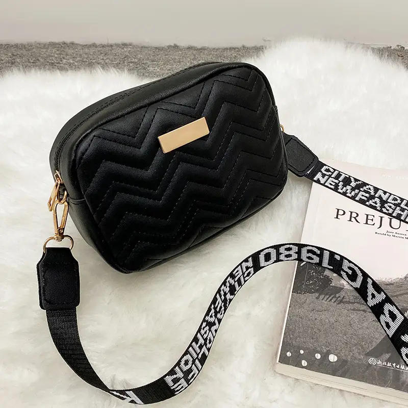 Women's Printed Ribbon Shoulder Bag Tan Chevron Design - Image 3