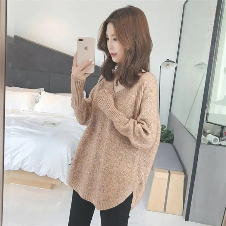 Women's Black Knitted V-Neck Loose Top Bottomy Set - Image 2