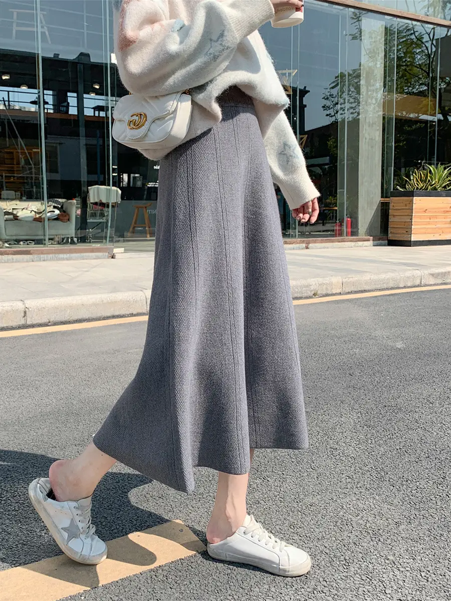 Women's Cream Pleated Mid-Length Knitted Skirt Set - Image 4