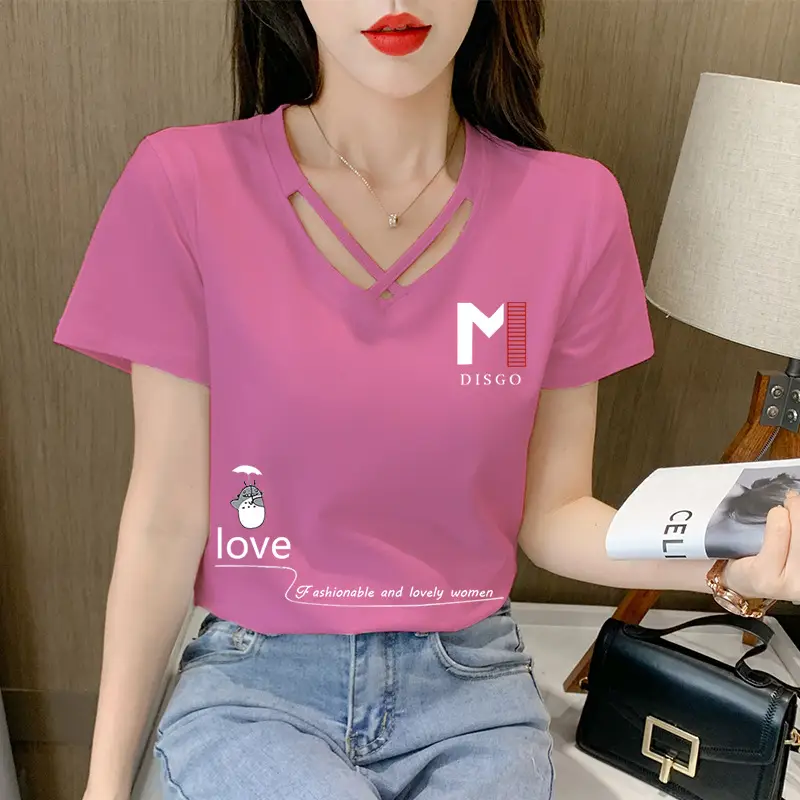 Women Pink V-Neck T-Shirt with Daisy Print - Image 15