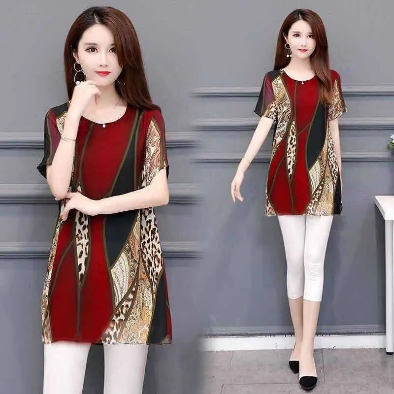 Women Digital Printed T-Shirt Red Leopard Print Mid Length - Image 4
