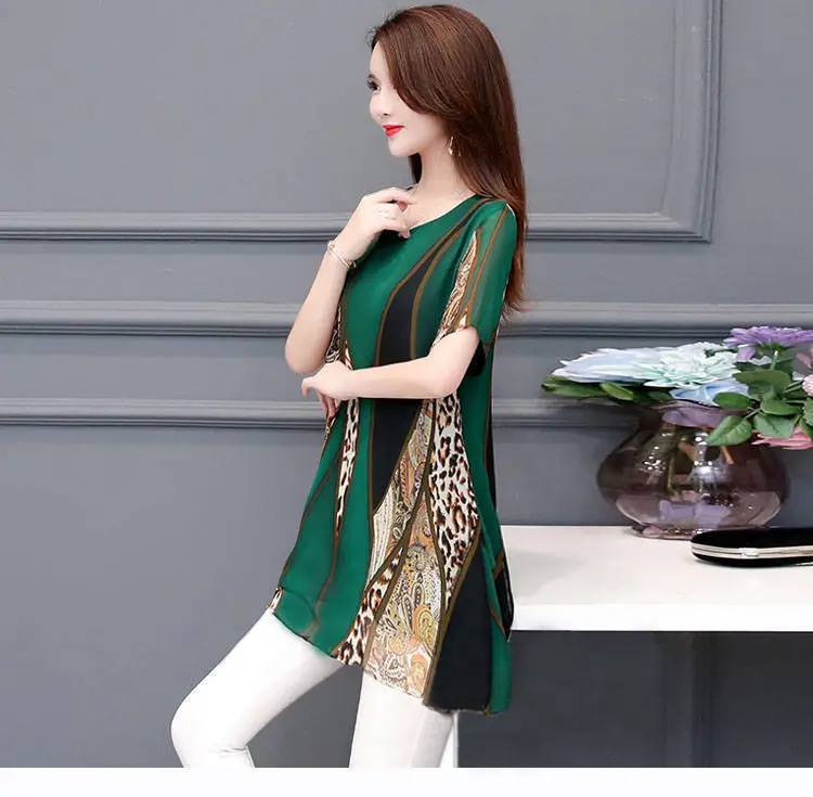 Women Digital Printed T-Shirt Red Leopard Print Mid Length — feature 12