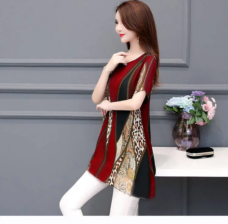 Women Digital Printed T-Shirt Red Leopard Print Mid Length — feature 8