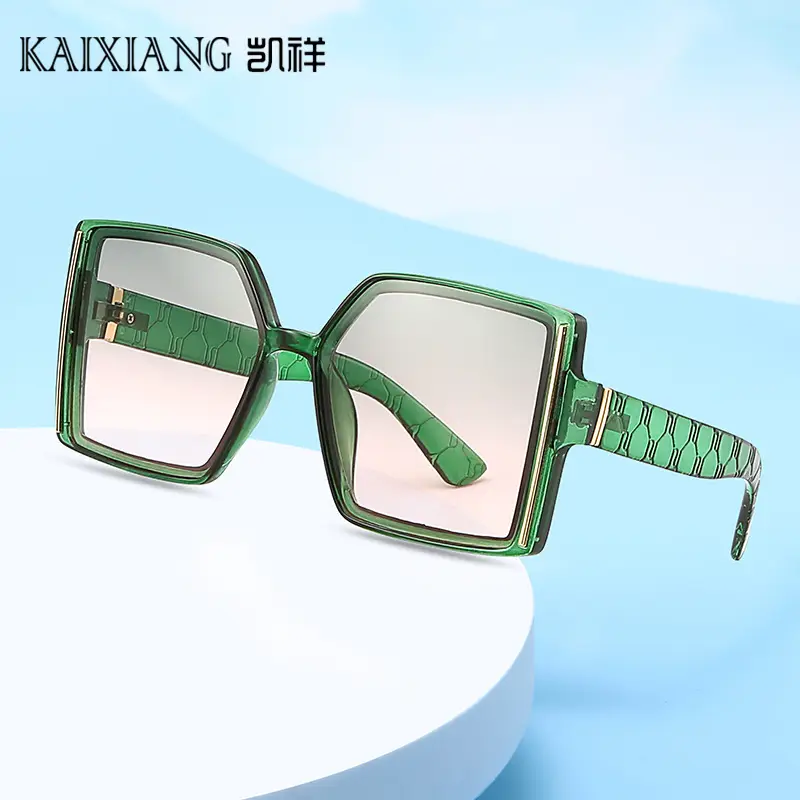 2022 Green Square Metal Sunglasses for Women