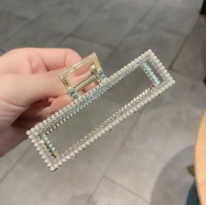 Elegant Pearl Clip Hairpin with Metal Clamp - Image 17