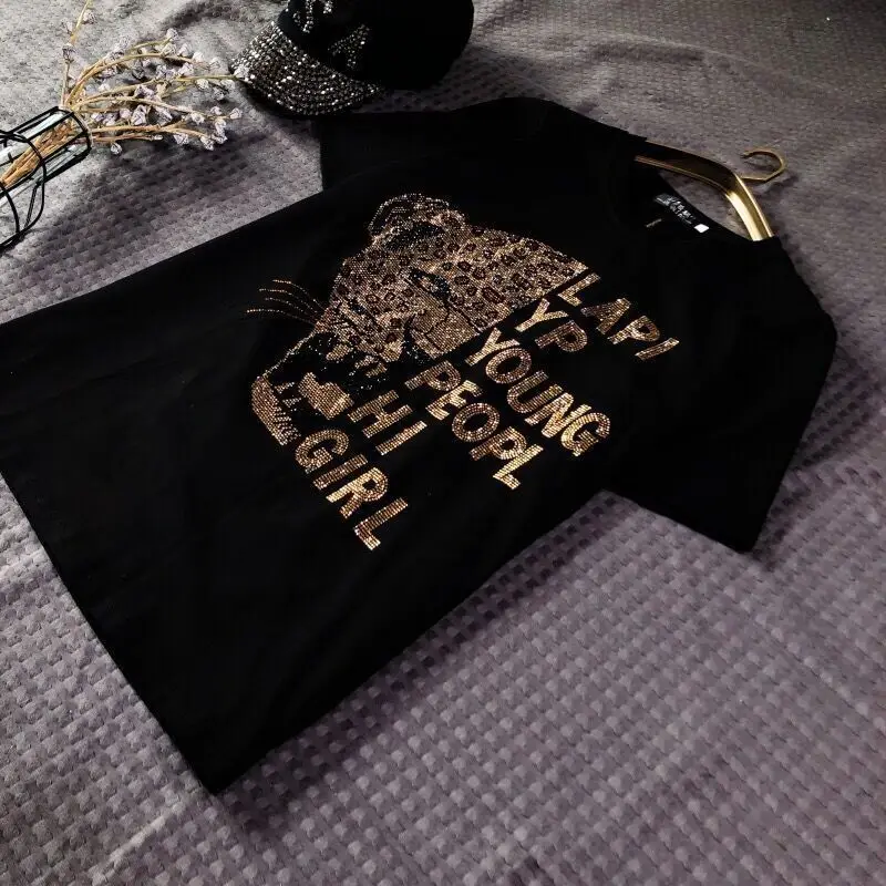 Black Graphic Women's Summer Suit with Gold Chain & Leopard Print — feature 7