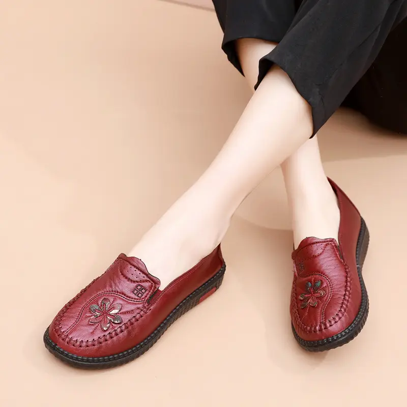 Women's New Old Beijing Cloth Shoes Soft Polyurethane Milk Shoes Flat - Image 6