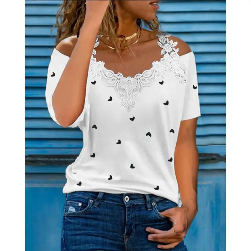 Black Heart Print Lace T-Shirt for Women - Image 3