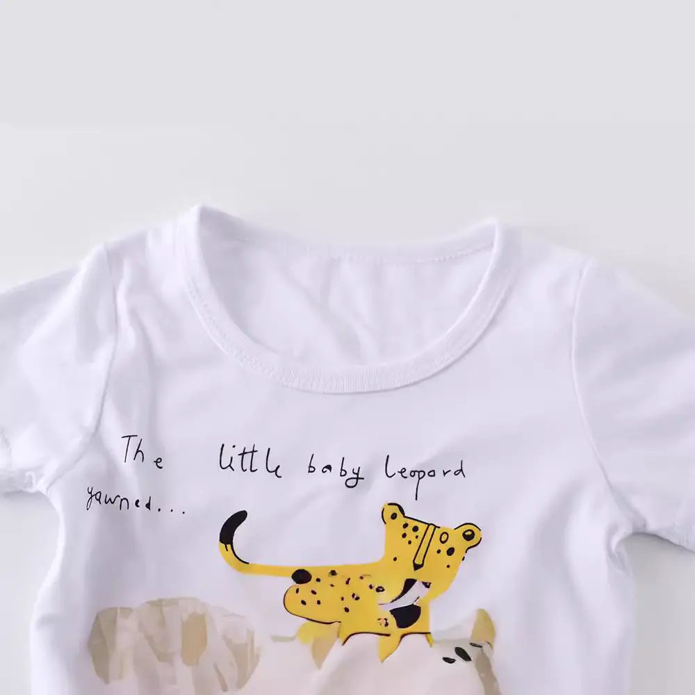 White Short Sleeve T-Shirt for Boys Medium Small