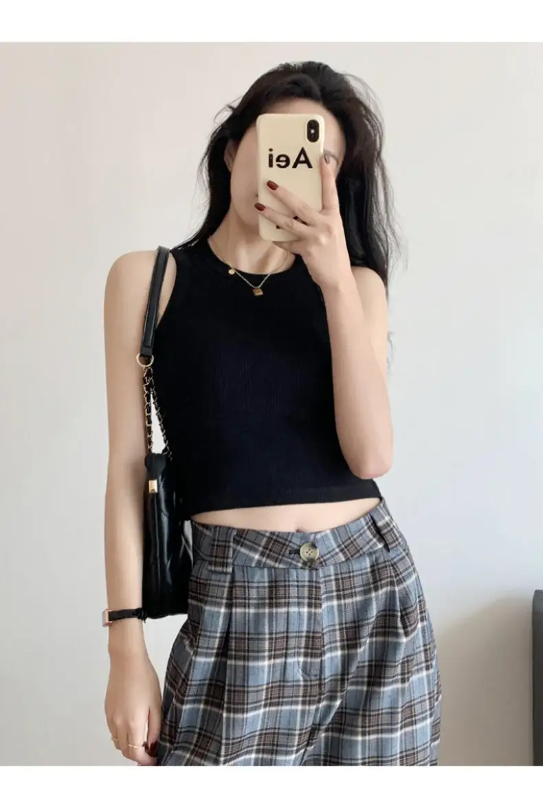Women's Black Threaded Anti-Glare Vest Top