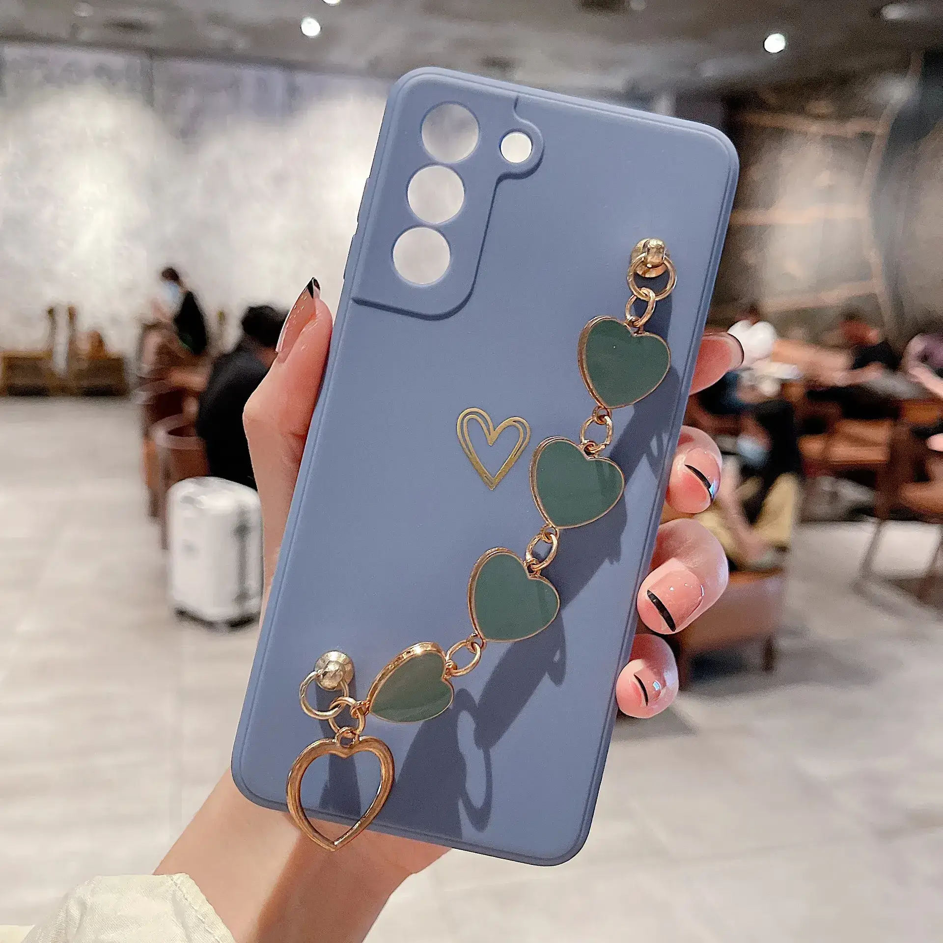 Samsung A56 Heart Chain Phone Case Gold Foil Anti-Drop - Image 4