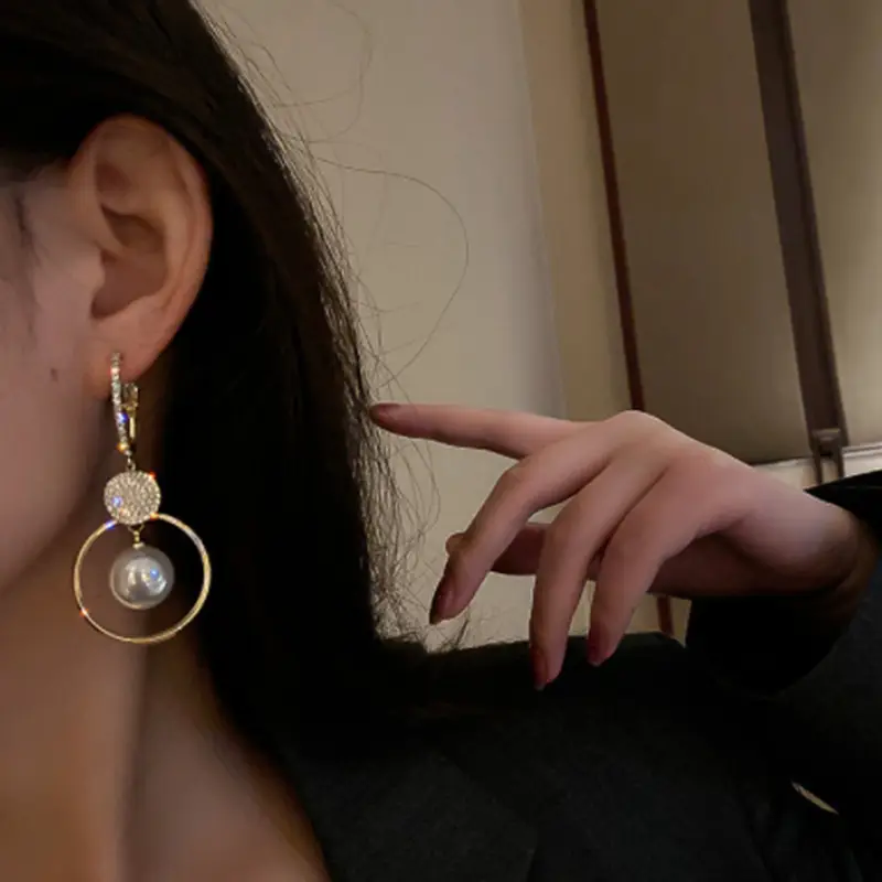 Women's Pearl Circle Pearl Drop Earrings Gold Plated - Image 3