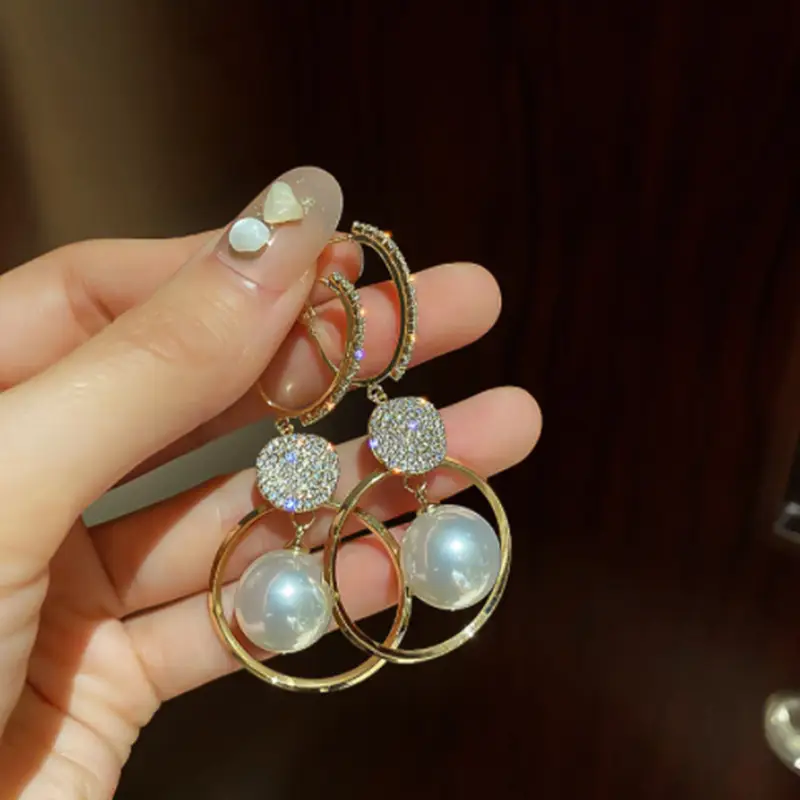 Women's Pearl Circle Pearl Drop Earrings Gold Plated - Image 4