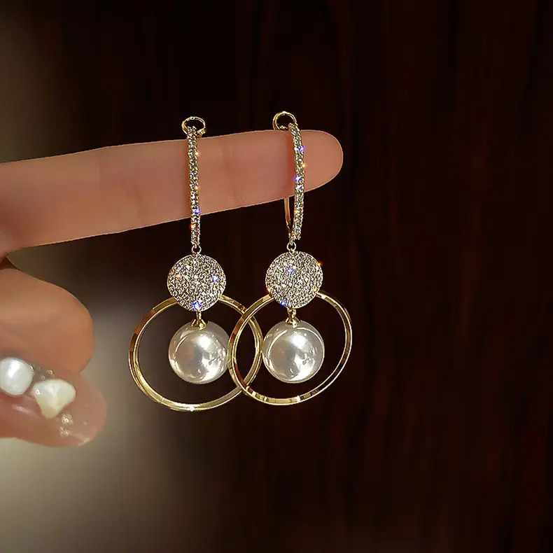 Women's Pearl Circle Pearl Drop Earrings Gold Plated — feature 6