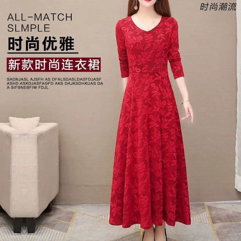 Elegant Green Long Sleeve V-Neck Dress for Women — feature 3