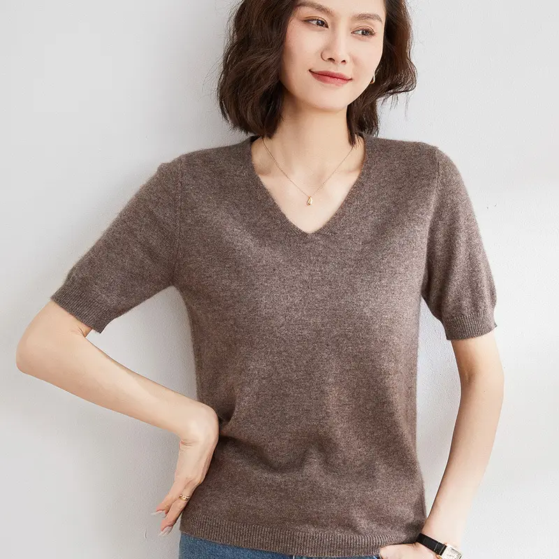 Green Knitted V-Neck Short Sleeve Pullover for Women - Image 12