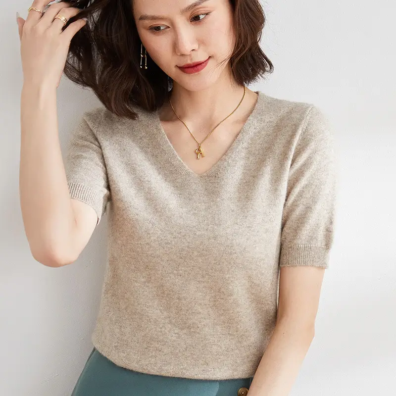 Green Knitted V-Neck Short Sleeve Pullover for Women - Image 7