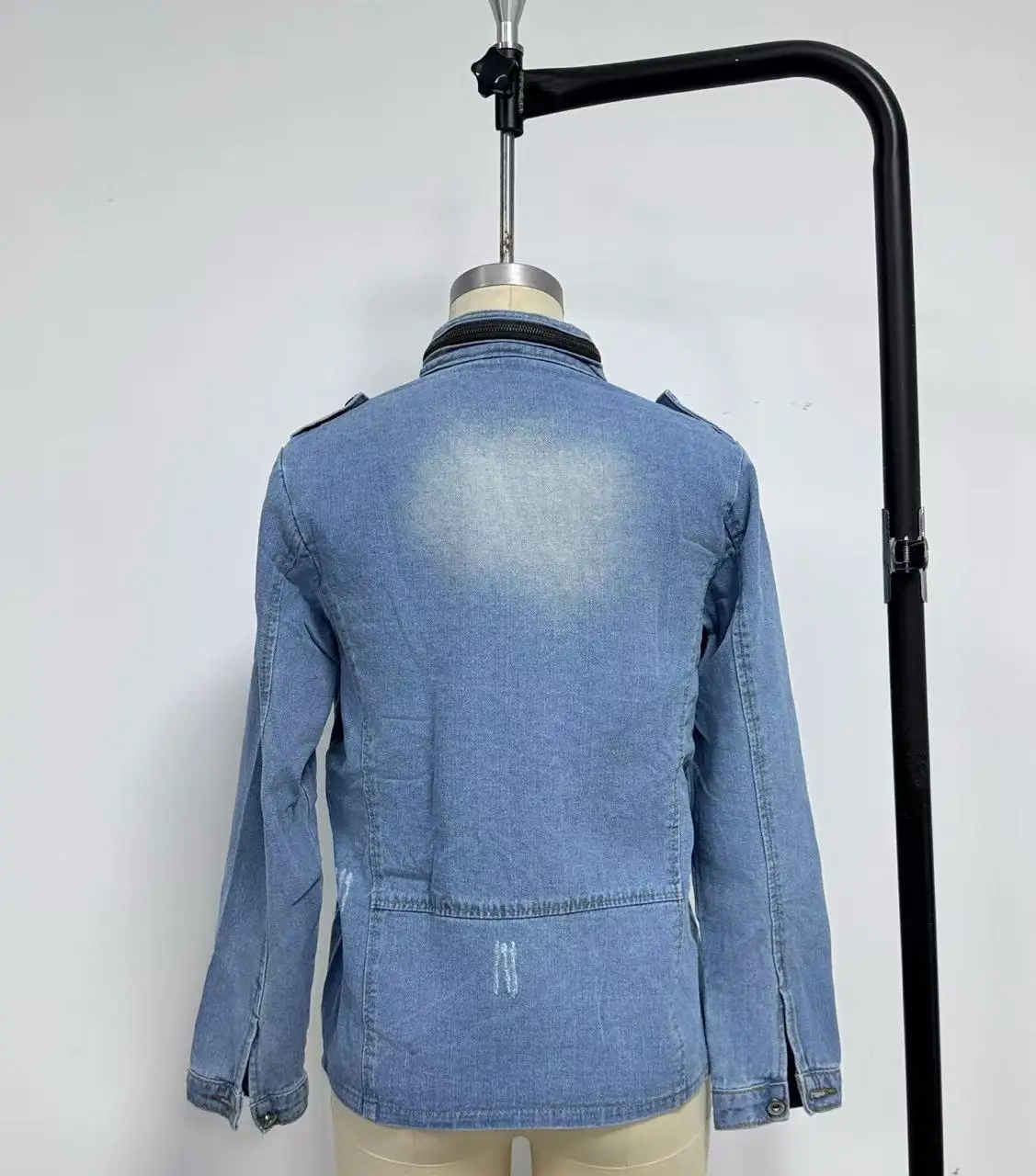 Women Denim Jacket Light Blue Zipper Decorated Elastic Waist — feature 5