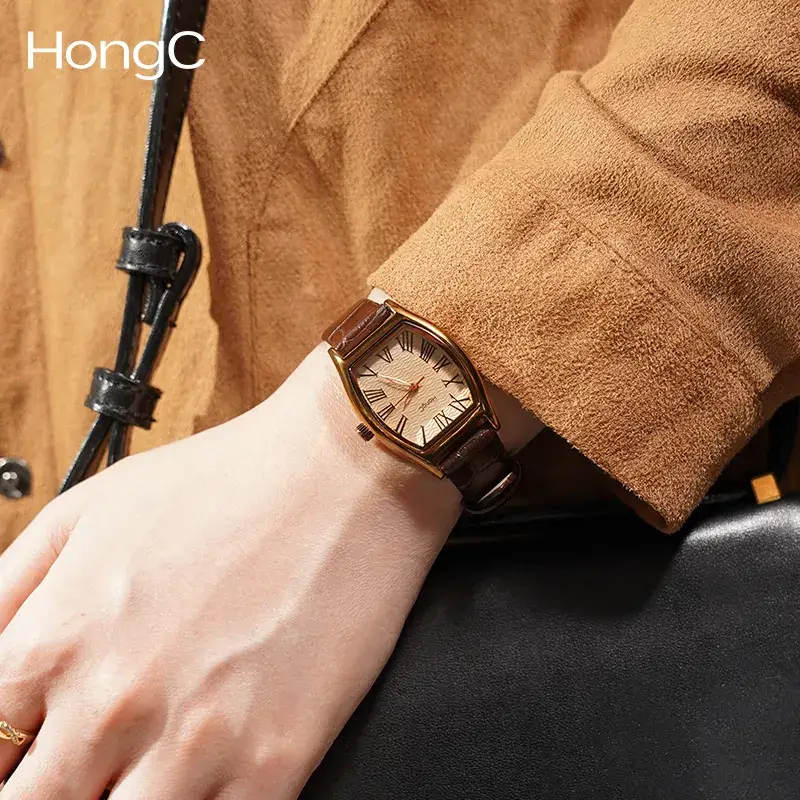 Women's Vintage Artistic Wine Barrel Watch with Black Strap - Image 7