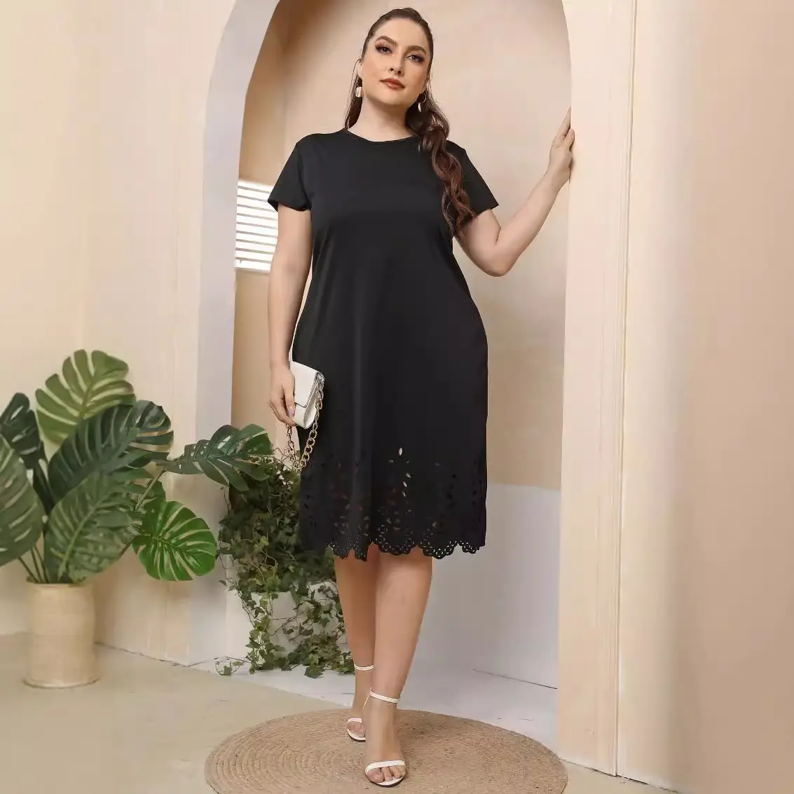 Large Size Women's Black Lace A-Line Dress - Image 3