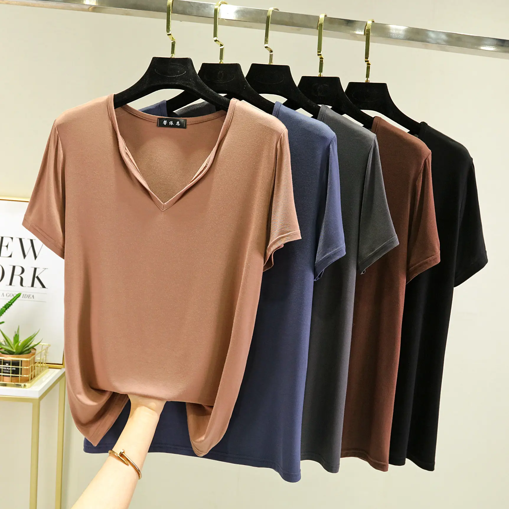 Women's V-neck Loose Green T-Shirt Plus Size - Image 12