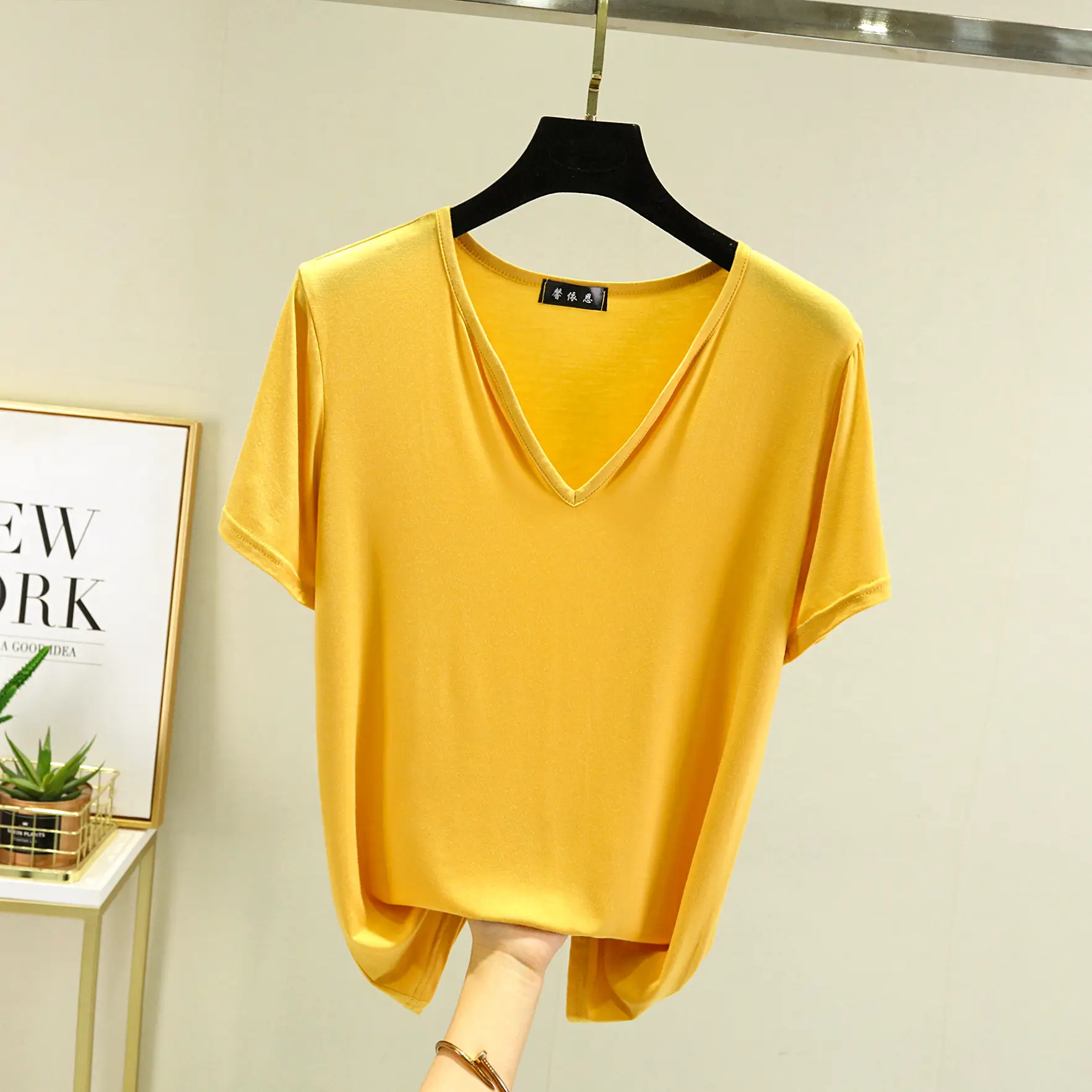 Women's V-neck Loose Green T-Shirt Plus Size - Image 2