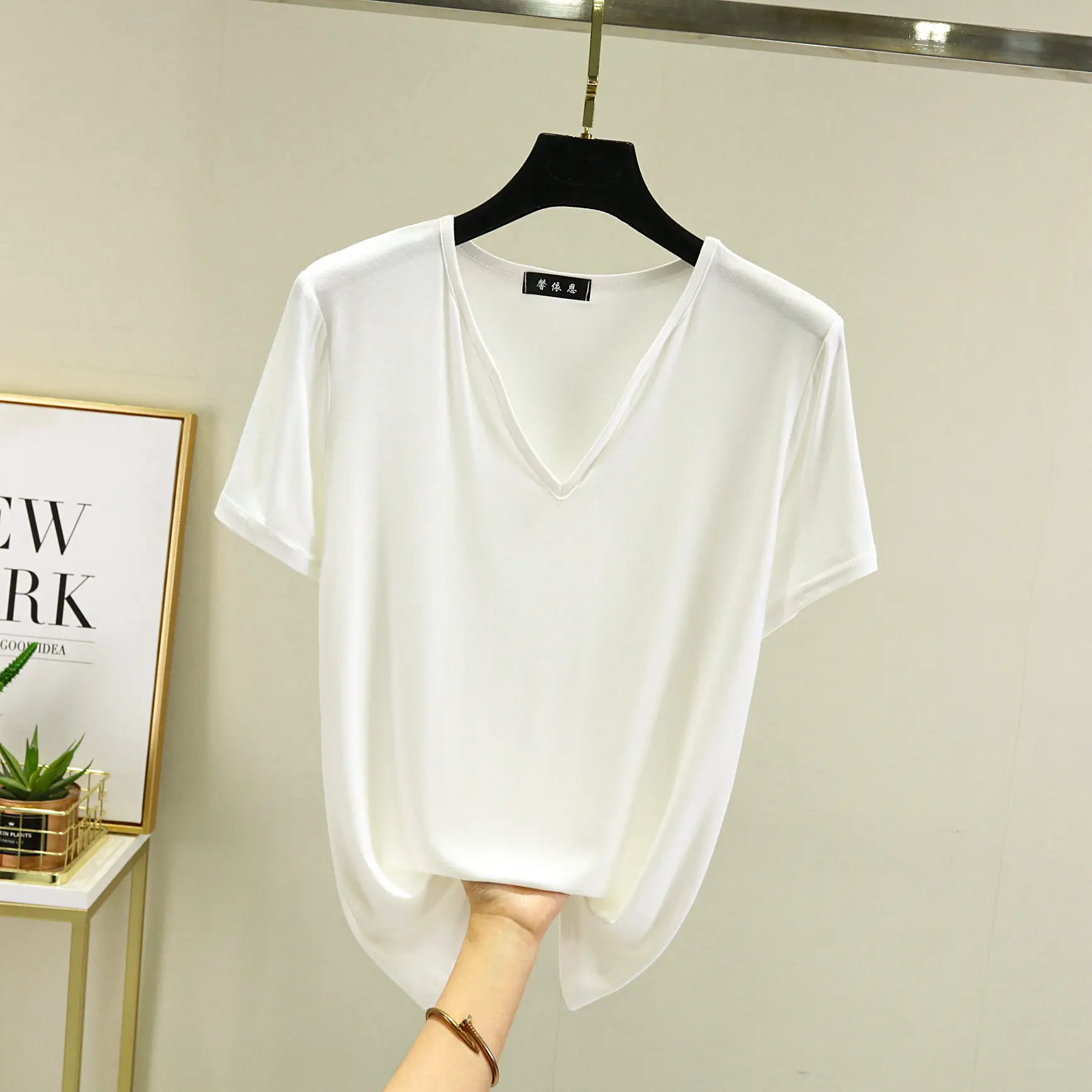 Women's V-neck Loose Green T-Shirt Plus Size - Image 3