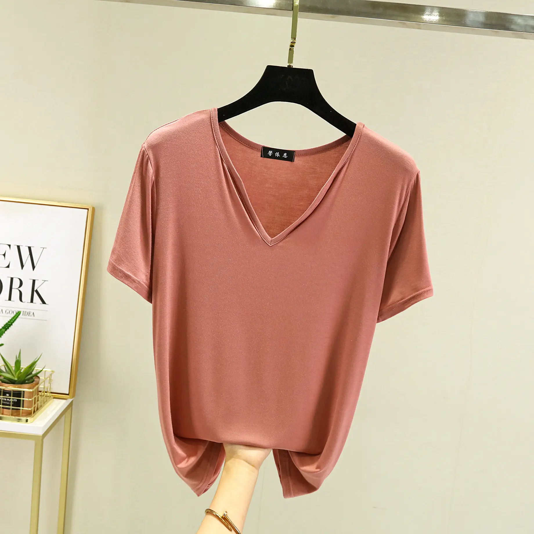Women's V-neck Loose Green T-Shirt Plus Size - Image 4