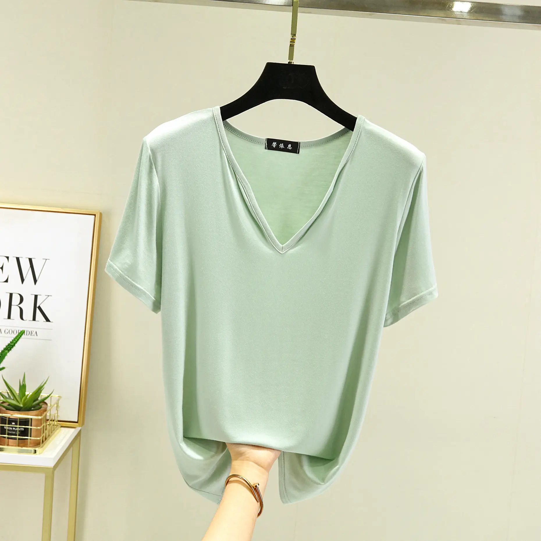 Women's V-neck Loose Green T-Shirt Plus Size - Image 7