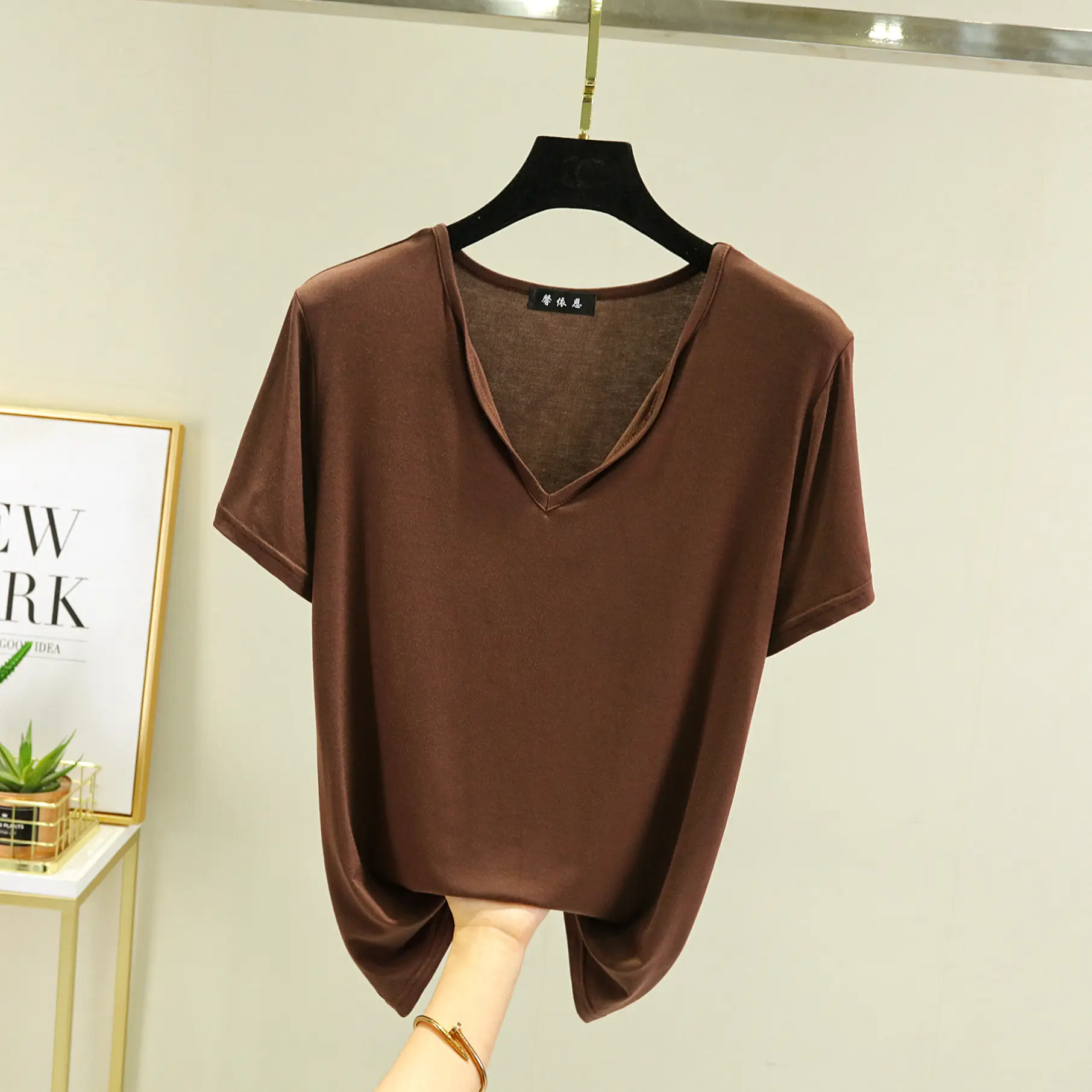 Women's V-neck Loose Green T-Shirt Plus Size - Image 9