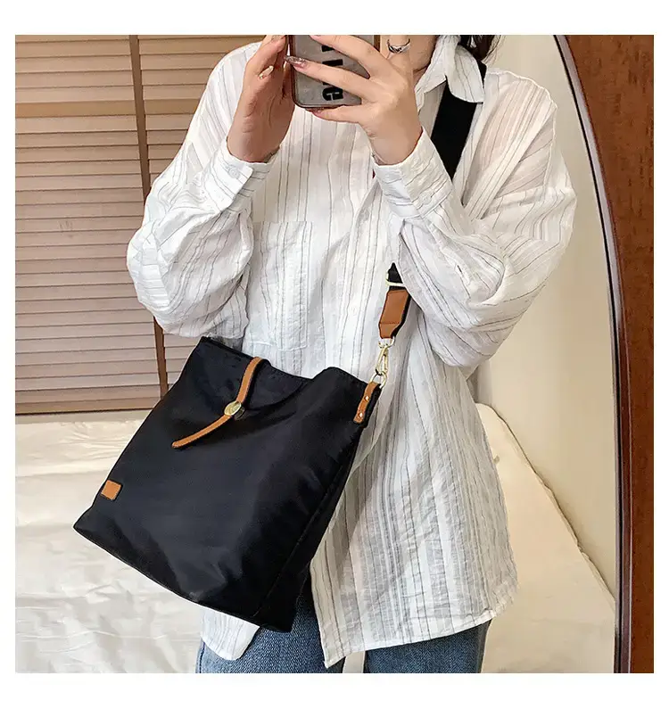 Korean Style Crossbody Bag Cream Nylon 2025 — feature 107