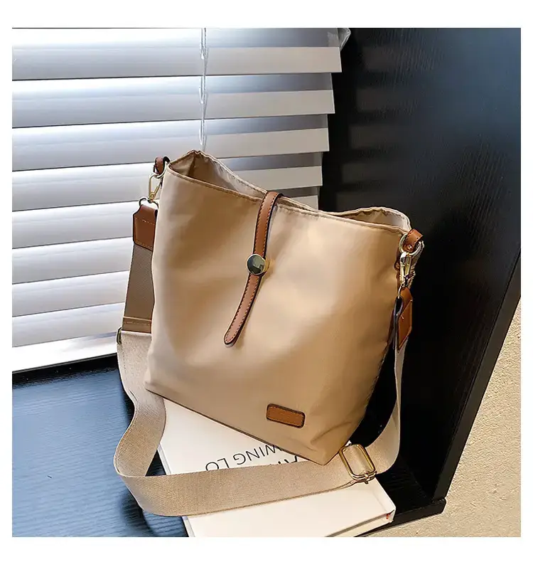 Korean Style Crossbody Bag Cream Nylon 2025 — feature 17