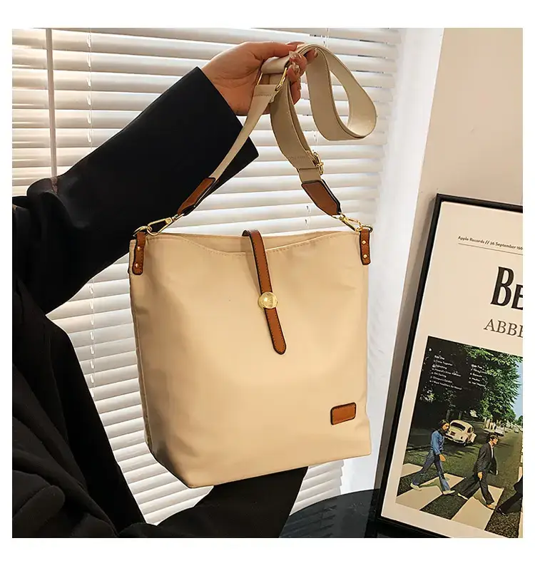 Korean Style Crossbody Bag Cream Nylon 2025 — feature 85