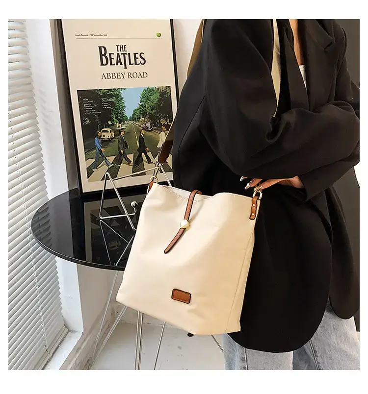 Korean Style Crossbody Bag Cream Nylon 2025 — feature 87