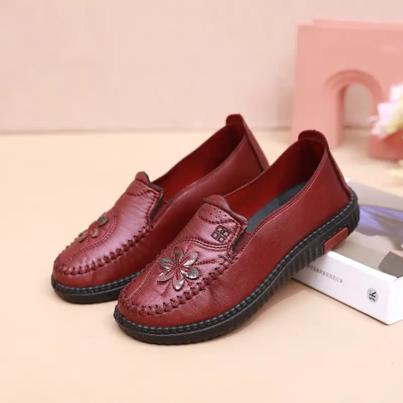 Women Traditional Beijing Cloth Shoes Lightweight Non-Slip Soft Soled